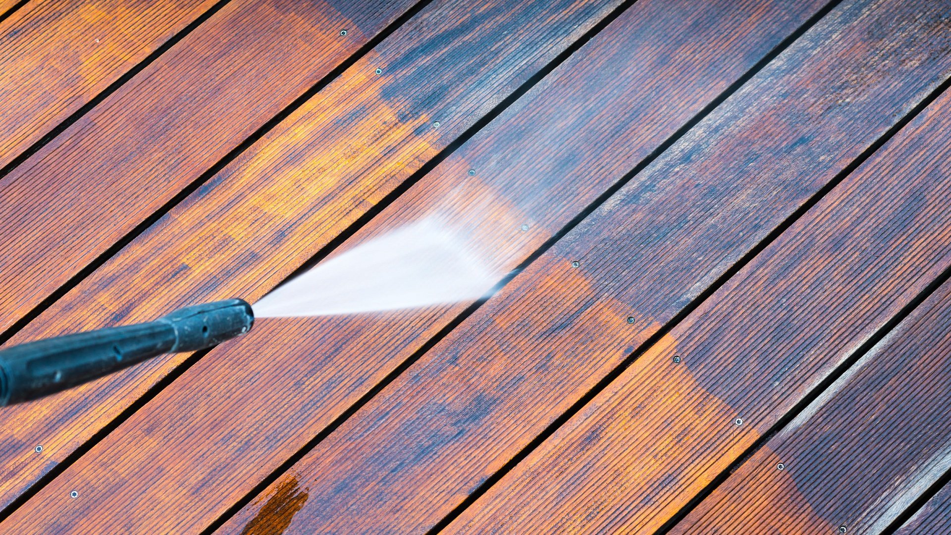 Deck Cleaning Auckland